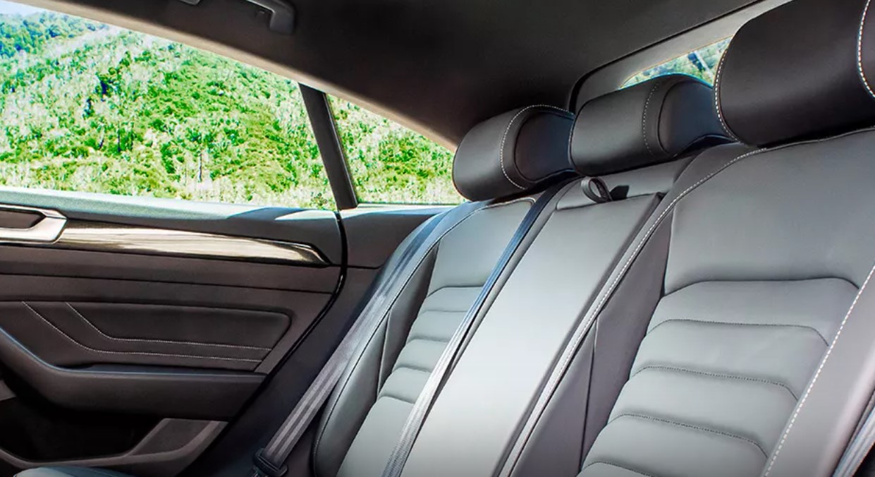 2023 Volkswagen Arteon SEL R-Line Trim and Features