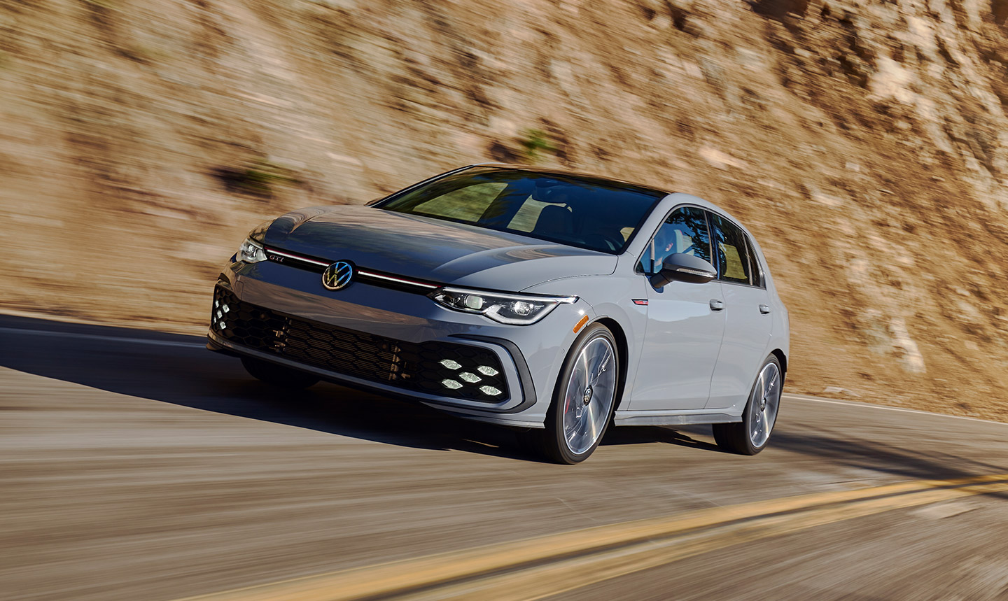 2022 Volkswagen Golf GTI Performance